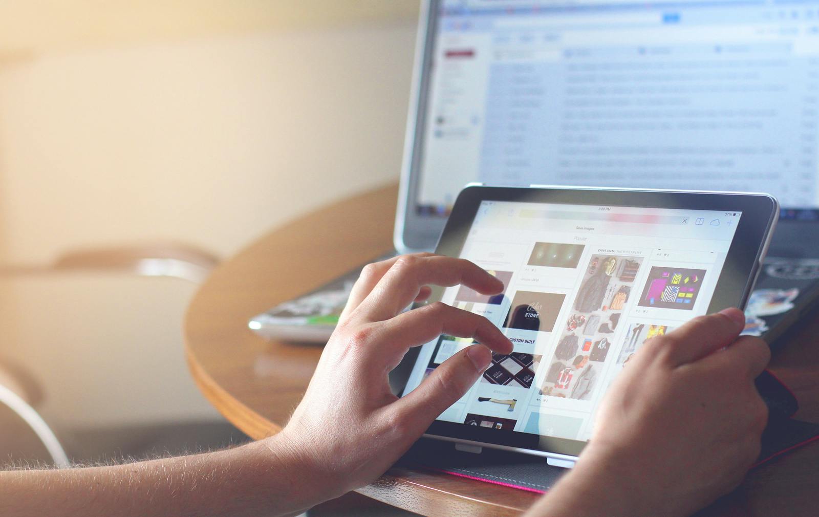How M&C Saatchi Mobile used programmatic mobile buying to improve multi-device campaign performance OX CaseStudy MCSaatchi Hero - How M&C Saatchi Mobile used programmatic mobile buying to improve multi-device campaign performance